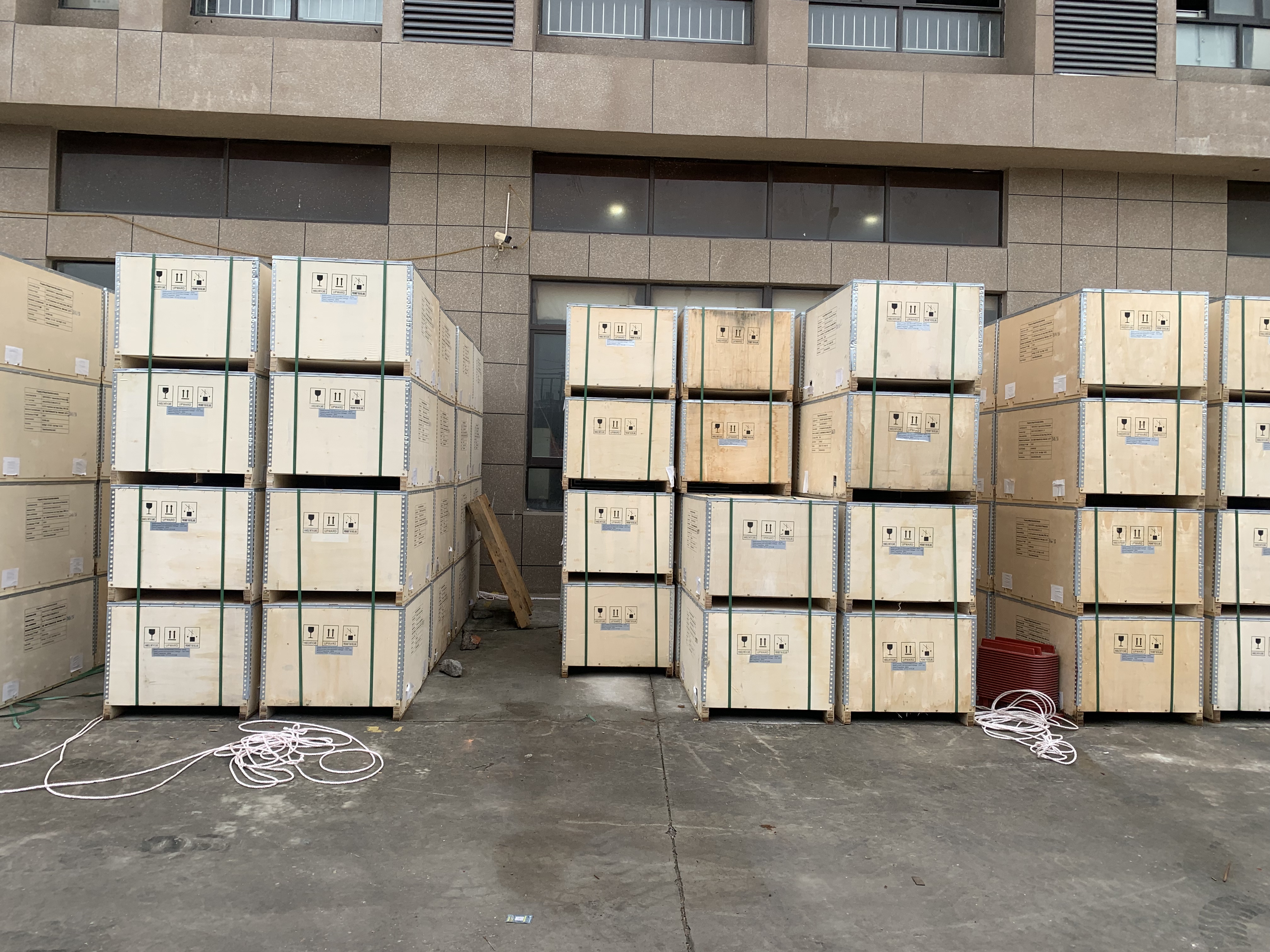 Container loading photo 8