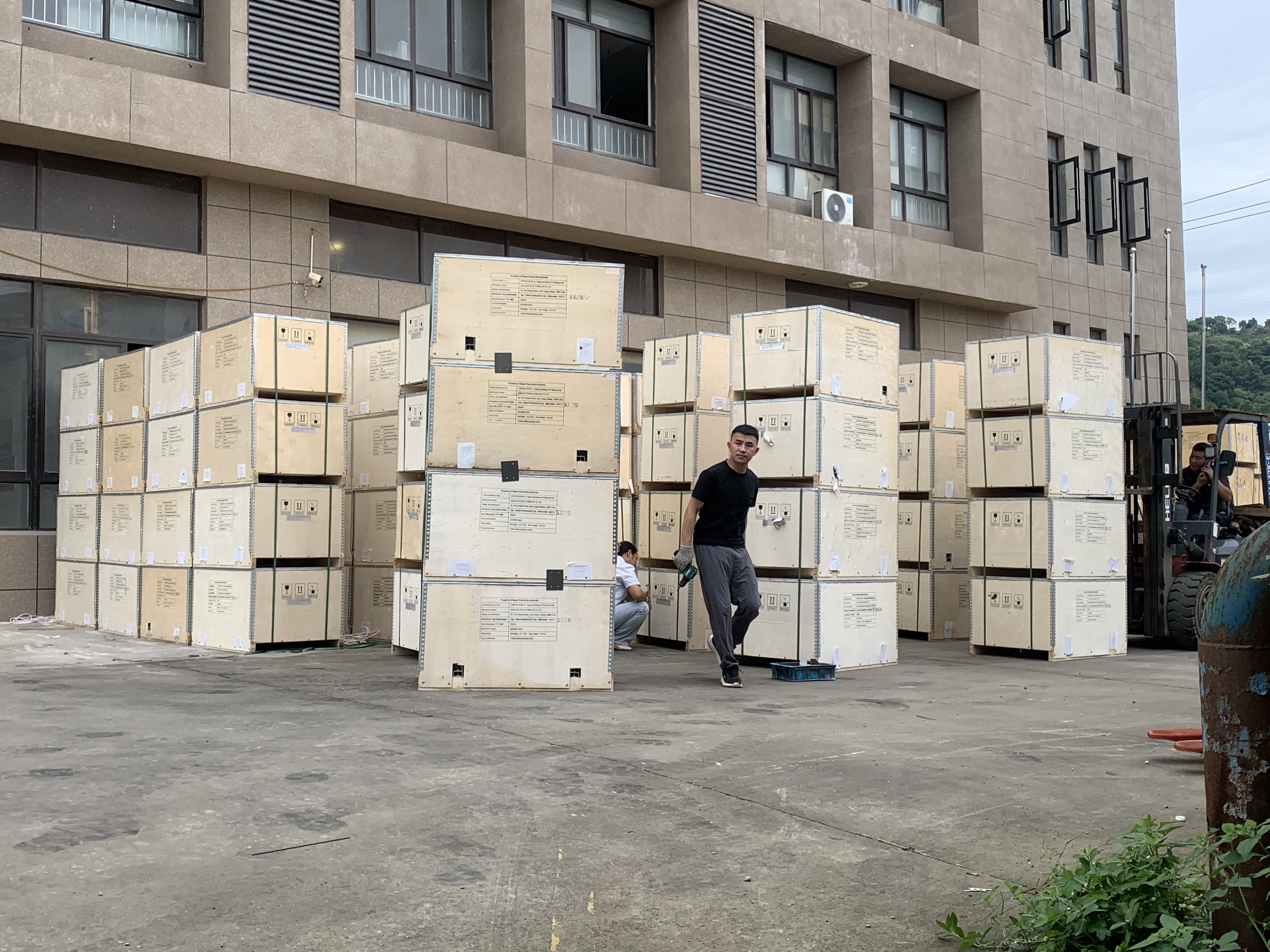 Container loading photo 11