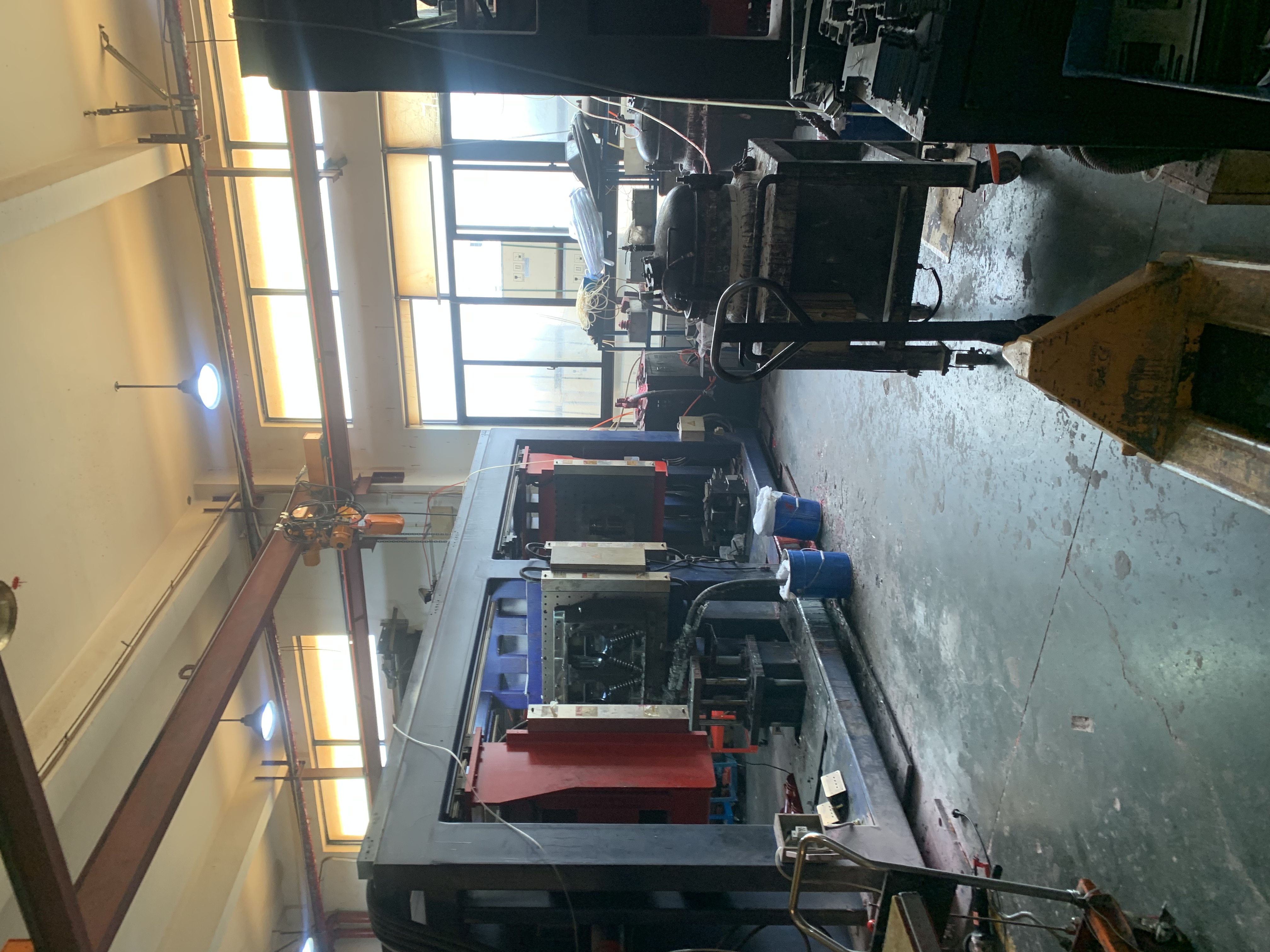Container loading photo 15
