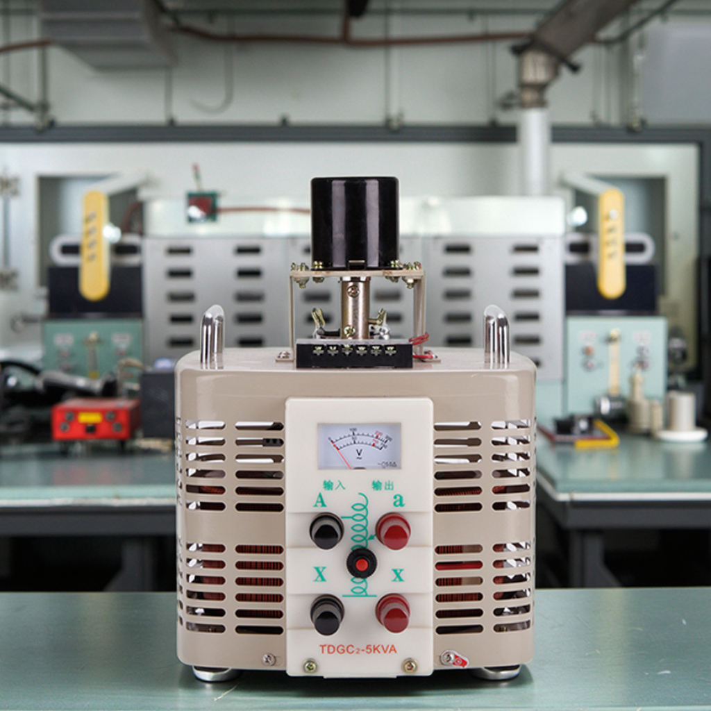TDGC2-5KVA Single Phase Adjustable Manual Toroidal Variac Transformer 0-250AC Output 220V AVR 230V Nominal Voltage Regulator
