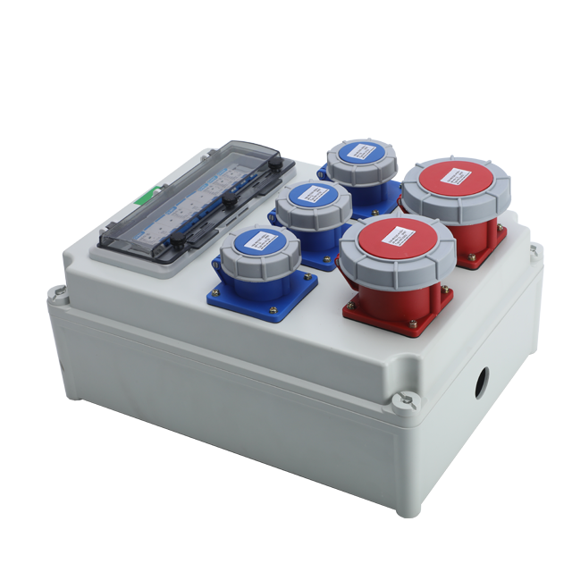 Industrial Waterproof  Socket Distribution Box  Electric Plug Outlet With Circuit Breaker